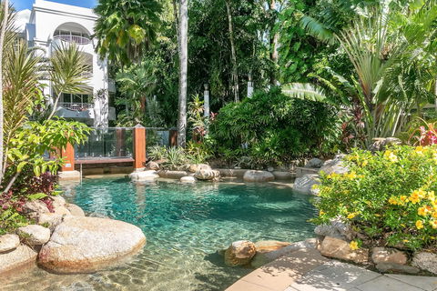 Poolside Apt In Alamanda Beachfront Resort 67 - Tourism Noosa 3