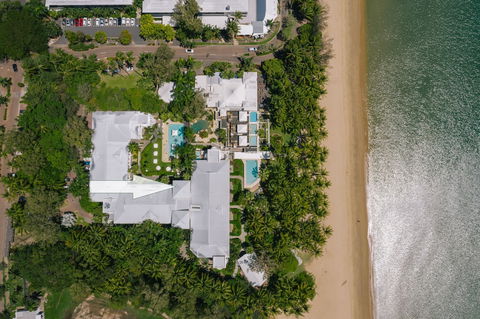 Poolside Apt In Alamanda Beachfront Resort 41 - Tourism Noosa 0