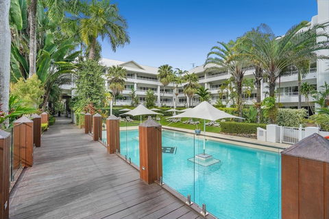 Poolside Apt In Alamanda Beachfront Resort 41 - Tourism Noosa 1