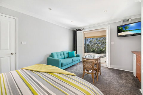 Forresters Beach Bed & Breakfast - Tourism Noosa 5