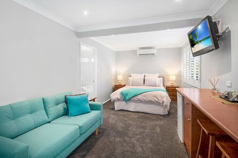 Forresters Beach Bed & Breakfast - Tourism Noosa 4