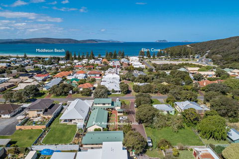 Park Avenue Holiday Units - Tourism Noosa 1
