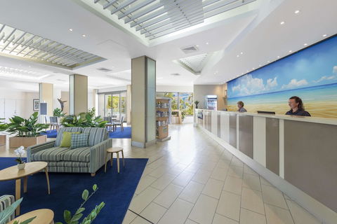 Oaks Hervey Bay Resort And Spa - Tourism Noosa 0