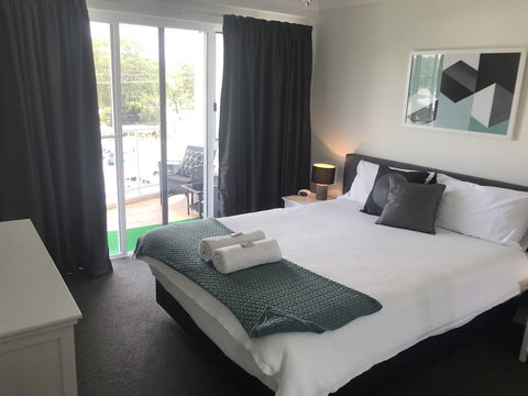 Fairways Golf & Beach Retreat - Tourism Noosa 2