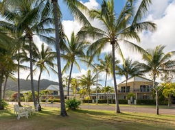 Book Horseshoe Bay Accommodation Vacations Tourism Noosa Tourism Noosa