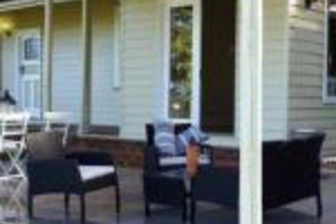 Eagles View Bed & Breakfast - Tourism Noosa 0
