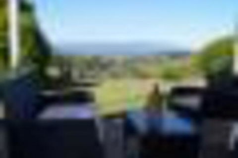 Eagles View Bed & Breakfast - Tourism Noosa 4
