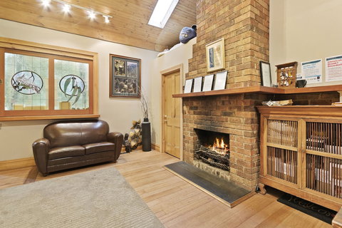 Linden Gardens Rainforest Retreat - Tourism Noosa 4