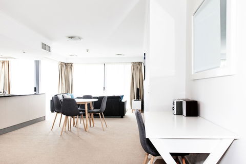Ocean Views Resort - Tourism Noosa 5