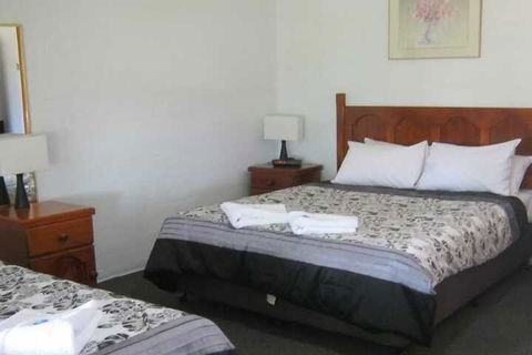 The Vineyard Motel - Tourism Noosa 5
