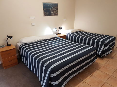 Emu Point Motel & Apartments - Tourism Noosa 5