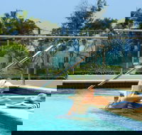 Beach on Sixth - Tourism Noosa