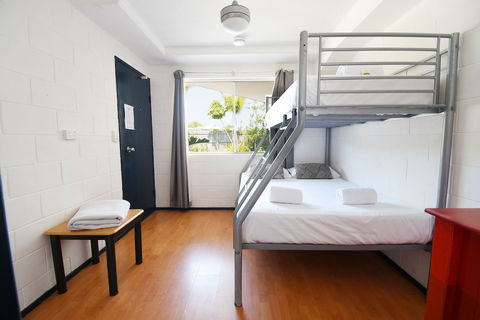 Caloundra Backpackers - Hostel - Tourism Noosa 4
