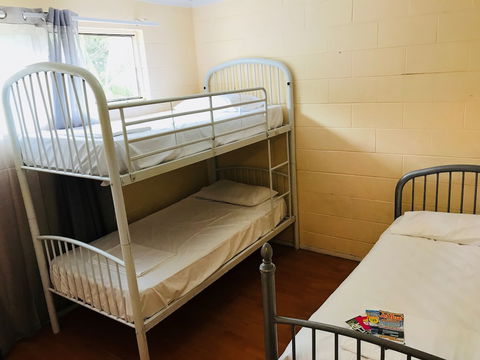 Caloundra Backpackers - Hostel - Tourism Noosa 3