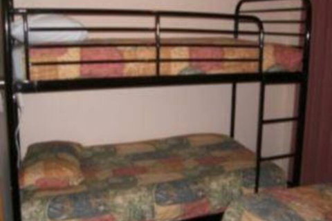 Glasgow Lodge - Tourism Noosa 5