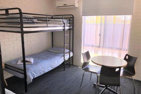 Amaroo Motel - Tourism Noosa 5