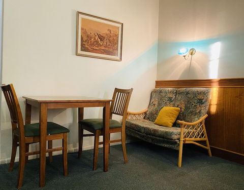 County Lodge Motor Inn - Tourism Noosa 6