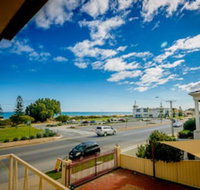 Esplanade Apartments at West Beach - Tourism Noosa