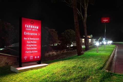 Farnham Court - Tourism Noosa 0