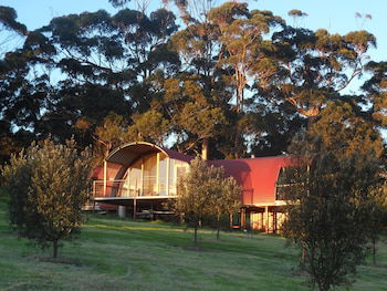Tennessee Hill Chalets - Tourism Noosa 5