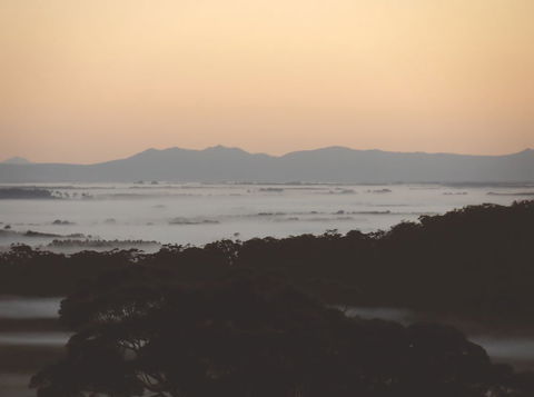Tennessee Hill Chalets - Tourism Noosa 2