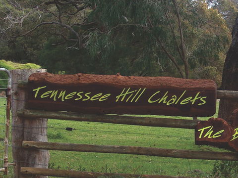 Tennessee Hill Chalets - Tourism Noosa 4