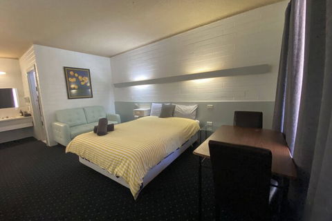 Capri Motel - Tourism Noosa 6
