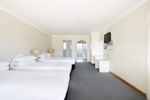 Harbourview House - Tourism Noosa 6