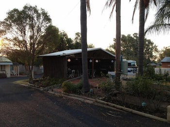 Oasis Motel Peak Hill - Tourism Noosa 3