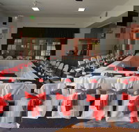 Burkes Hotel Motel - Tourism Noosa