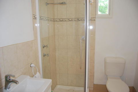 Jacaranda Cottage - Tourism Noosa 2