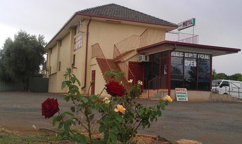 Goolgowi Highway Motel - Tourism Noosa 4