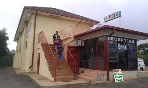 Goolgowi Highway Motel - Tourism Noosa 5
