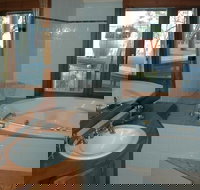 The Point Jindabyne - Tourism Noosa