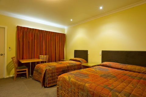 Motel Le Grande - Tourism Noosa 6