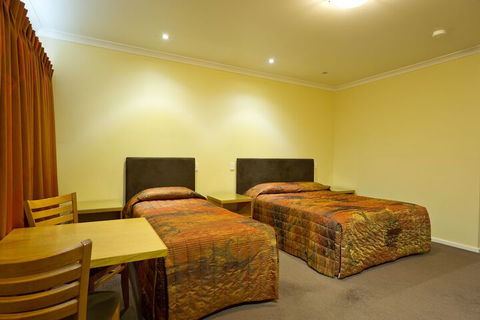 Motel Le Grande - Tourism Noosa 4