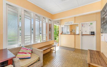 Civic Guest House - Tourism Noosa 0