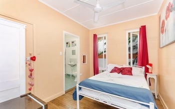 Civic Guest House - Tourism Noosa 1