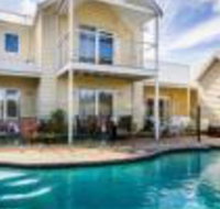 Seaside Spa Retreat - Tourism Noosa