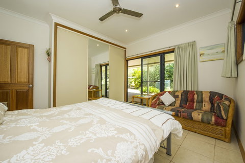 Magnetic Island Bed And Breakfast - Tourism Noosa 2