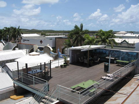 Geckos Rest Budget Accommodation & Backpackers - Tourism Noosa 5