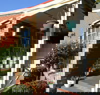 Old Coach Motor Inn - Tourism Noosa