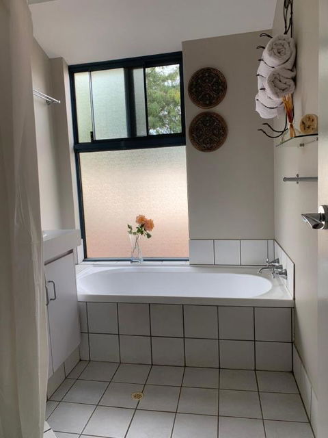 Forest Retreat B & B - Tourism Noosa 2