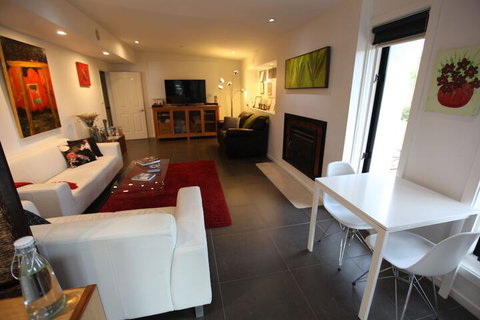 Harmony Bed & Breakfast - Tourism Noosa 6