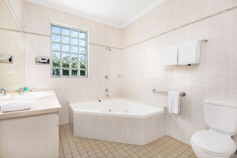 Hawkesbury Race Club Motel - Tourism Noosa 7