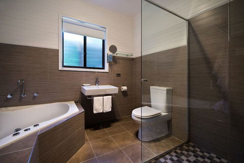 Spa Villas On Main - Tourism Noosa 7