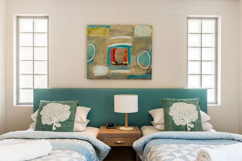 Jades On Lawson - Tourism Noosa 2