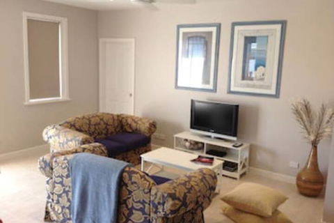 Elandra Holiday Home - Tourism Noosa 2