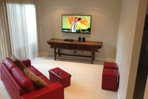 Elandra Holiday Home - Tourism Noosa 1