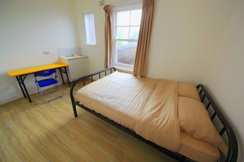 Sydney Star Backpackers - Tourism Noosa 7